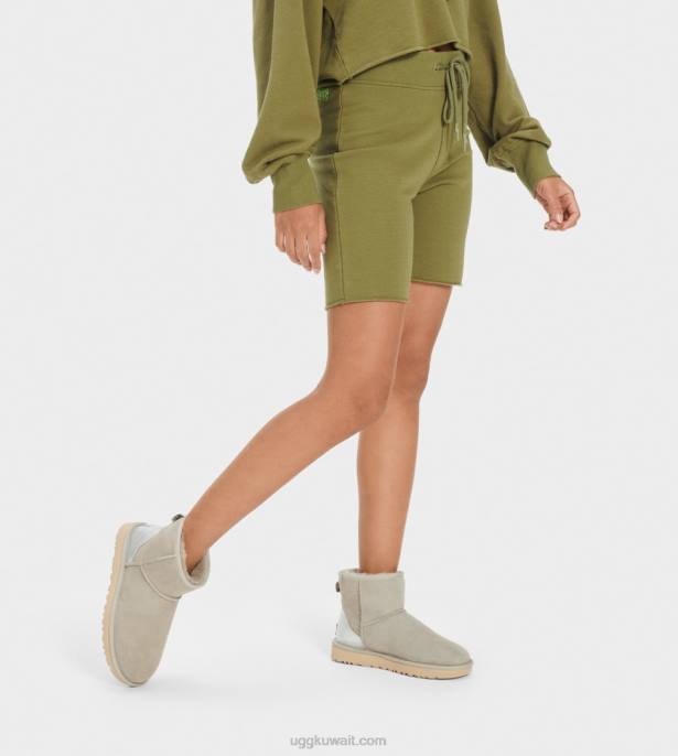 زهارة راكب الدراجة النارية شورت زيتون بري نحيف UGG 08HB1299