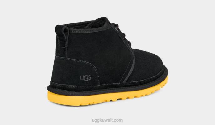 حذاء نيوميل أسود / ذرة رجال UGG 08HB1553
