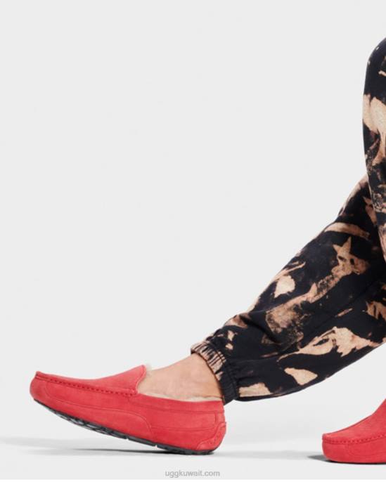 شبشب أسكوت السامبا الأحمر رجال UGG 08HB1653