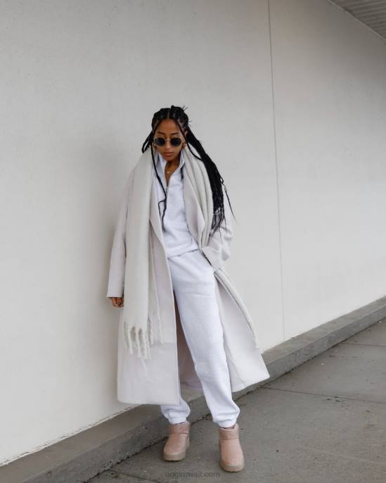 كلاسيك مونوغرام الترا ميني تان غراي نحيف UGG 08HB2138