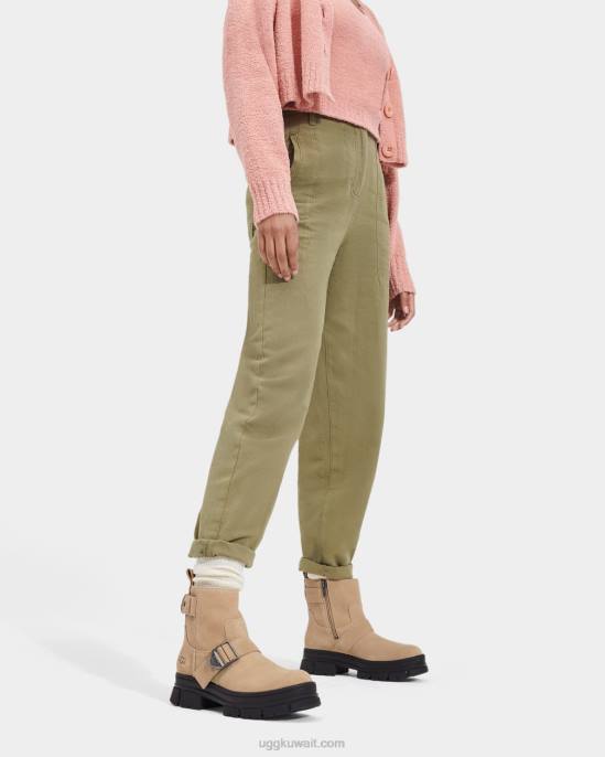 أشتون شورت رمل نحيف UGG 08HB35