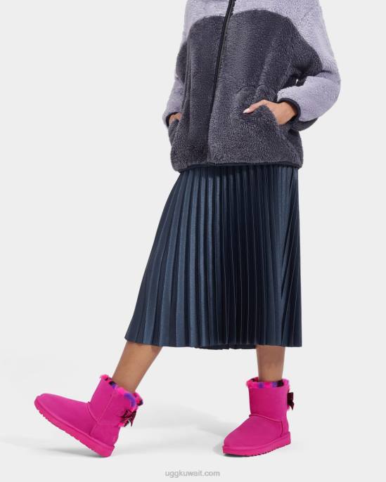 ميني بيلي القوس منقوشة فاسق ارتفع الصخور نحيف UGG 08HB861