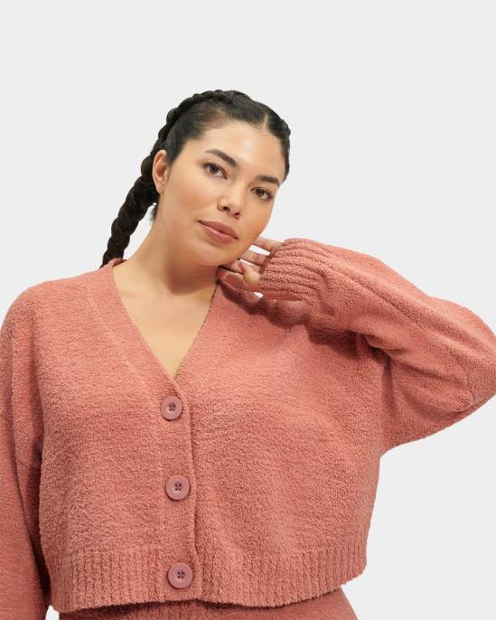 nyomi اقتصاص كارديجان مرجان الصحراء نحيف UGG 08HB156