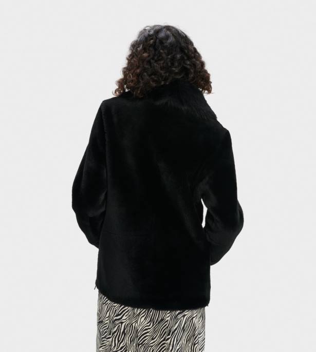 نادين سترة قصيرة shearling أسود نحيف UGG 08HB185